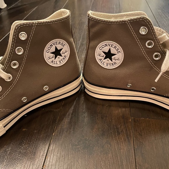 Converse Chuck 70 Seasonal High Top Sneaker 8.5 - Picture 2 of 5